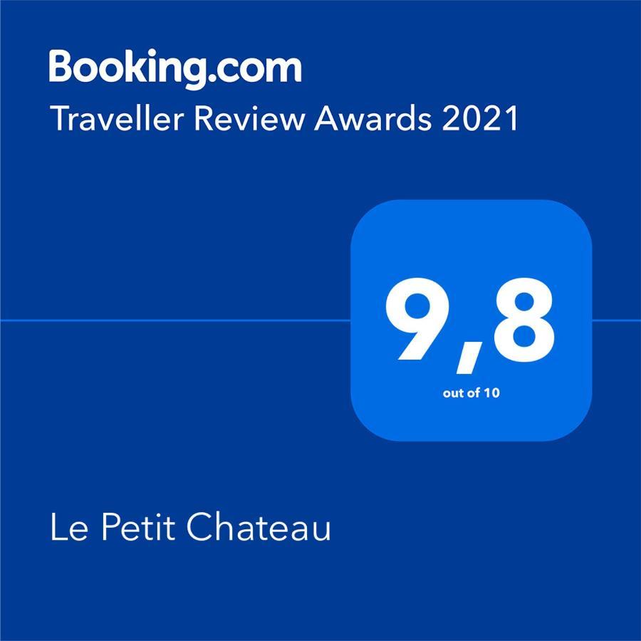 Le Petit Chateau - Adults Only Property Ле-Бюг Экстерьер фото