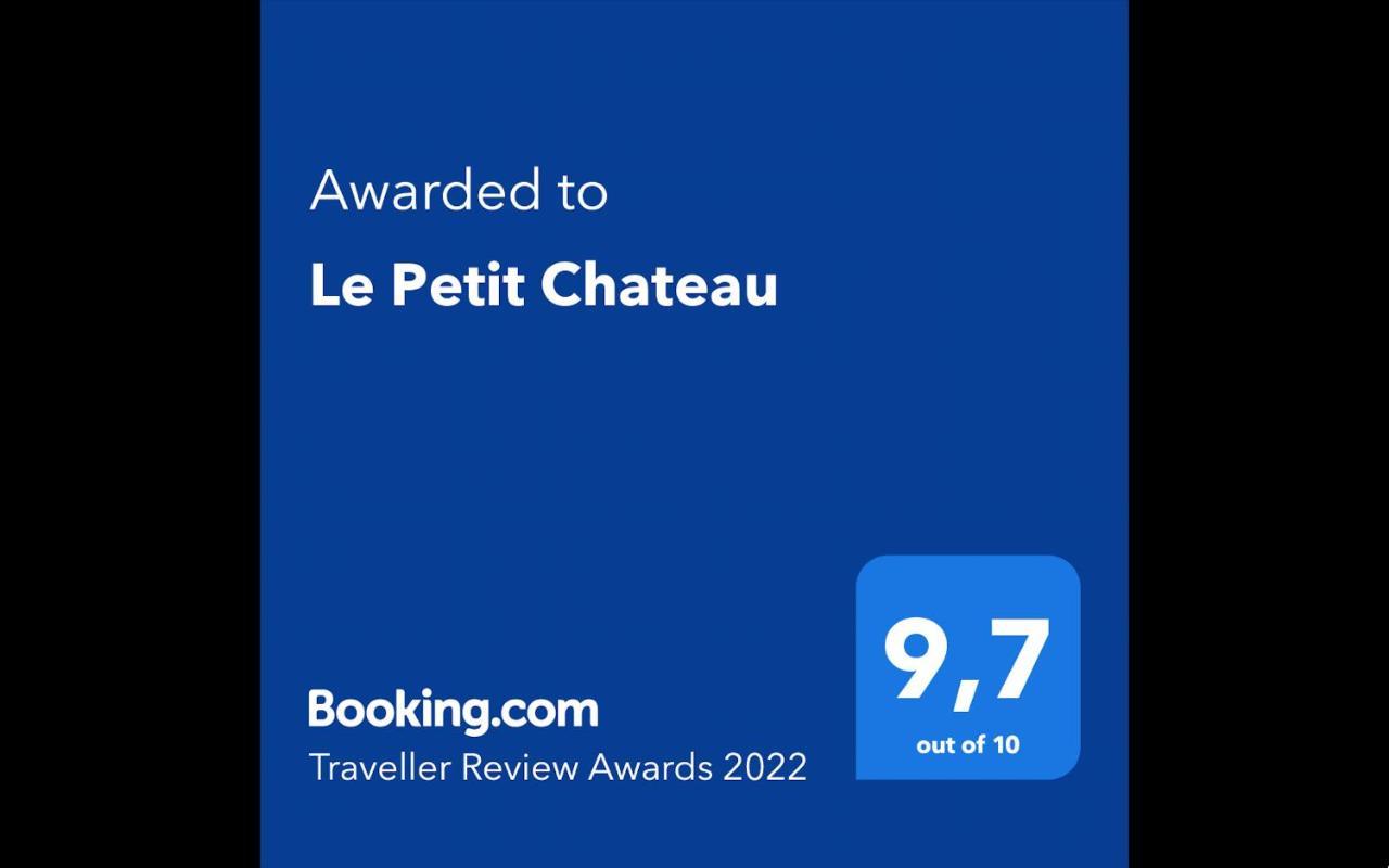 Le Petit Chateau - Adults Only Property Ле-Бюг Экстерьер фото