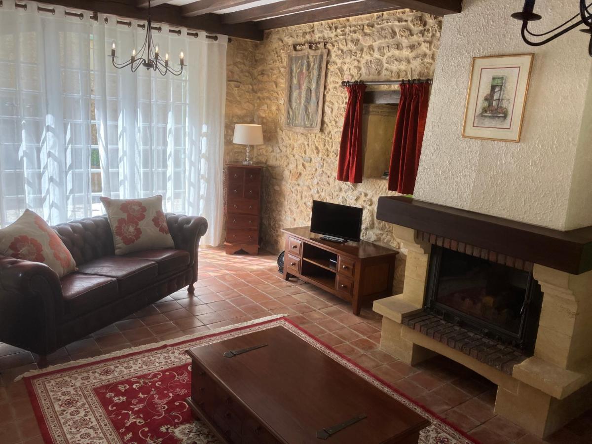 Le Petit Chateau - Adults Only Property Ле-Бюг Экстерьер фото